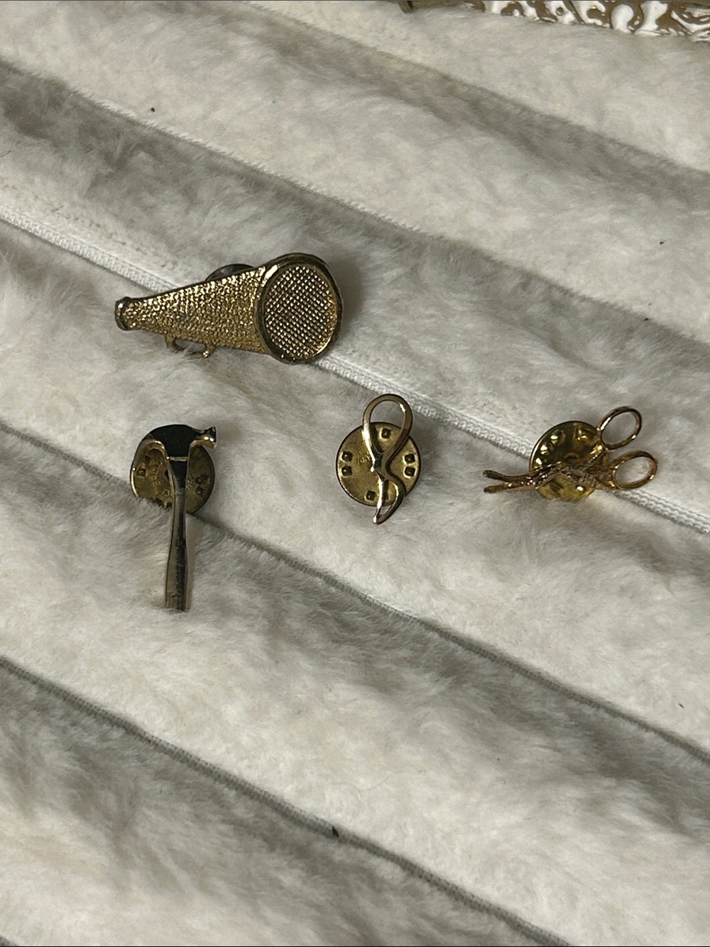 Gold Music Note and Microphone Pin Set qty 4